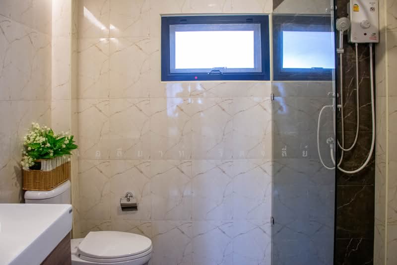 Luxury Pool Villa for Sale and Rent in Wangtan Village, Chiang Mai, San Phak Wan, Hang Dong, Chiang Mai, 3 Bedrooms, 305 sqm, Villa For Sale, by Elijah Ridgley, 11832312 - DDproperty.com