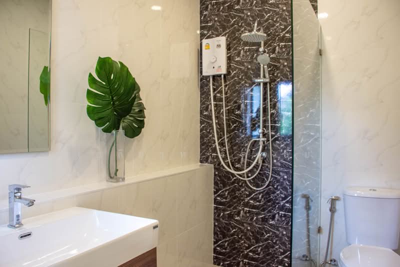 Luxury Pool Villa for Sale and Rent in Wangtan Village, Chiang Mai, San Phak Wan, Hang Dong, Chiang Mai, 3 Bedrooms, 305 sqm, Villa For Sale, by Elijah Ridgley, 11832312 - DDproperty.com