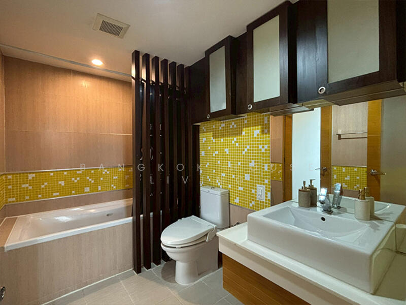 Acadamia Grand Tower, Bangkok, Soi Sukhumvit 43, Khlong Tan Nua, Watthana, Bangkok, 2 Bedrooms, 120 sqm, Condo For Rent, by Bangkok House Living, 11832791 - DDproperty.com