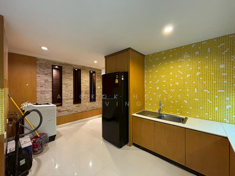 Acadamia Grand Tower, Bangkok, Soi Sukhumvit 43, Khlong Tan Nua, Watthana, Bangkok, 2 Bedrooms, 120 sqm, Condo For Rent, by Bangkok House Living, 11832791 - DDproperty.com