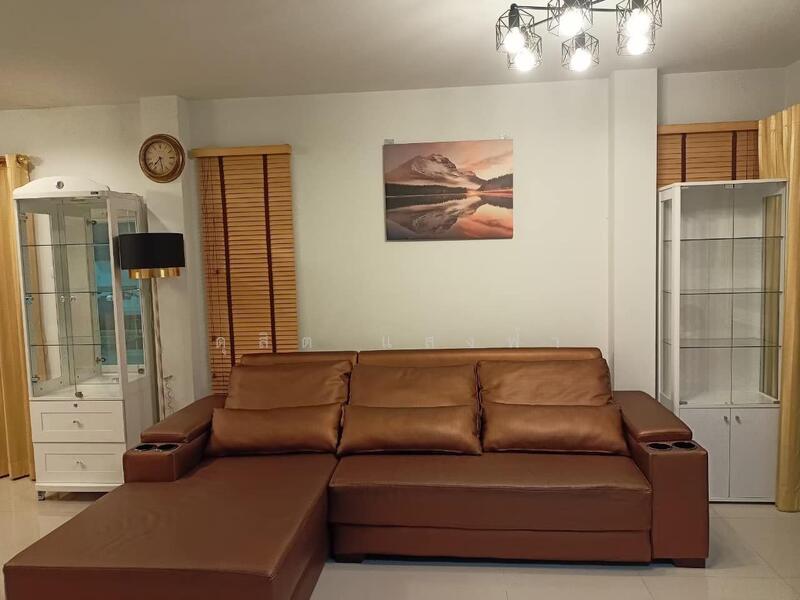 ให้เช่าบ้านเดี่ยว ม.เดอะทรี หนองยายบู่ ศรีราชา, Chon Buri (Pattaya), Surasak, Si Racha, Chon Buri (Pattaya), 3 Bedrooms, 180 sqm, Single Detached House For Rent, by Dusit Saengfa, 11834058 - DDproperty.com