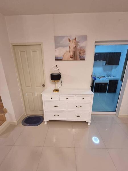 ให้เช่าบ้านเดี่ยว ม.เดอะทรี หนองยายบู่ ศรีราชา, Chon Buri (Pattaya), Surasak, Si Racha, Chon Buri (Pattaya), 3 Bedrooms, 180 sqm, Single Detached House For Rent, by Dusit Saengfa, 11834058 - DDproperty.com