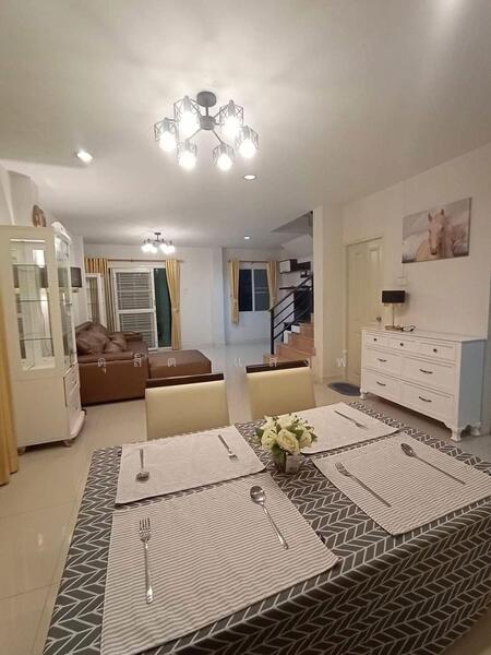 ให้เช่าบ้านเดี่ยว ม.เดอะทรี หนองยายบู่ ศรีราชา, Chon Buri (Pattaya), Surasak, Si Racha, Chon Buri (Pattaya), 3 Bedrooms, 180 sqm, Single Detached House For Rent, by Dusit Saengfa, 11834058 - DDproperty.com