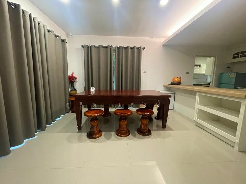 ขายบ้านเดี่ยวหลังใหญ่สุดหรู ม.เดอะวอเตอร์ฟร้อนท์ หนองค้อ ศรีราชา, Chon Buri (Pattaya), Surasak, Si Racha, Chon Buri (Pattaya), 4 Bedrooms, 320 sqm, Single Detached House For Sale, by Dusit Saengfa, 11834279 - DDproperty.com