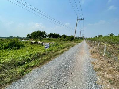 ขาย - ขายที่ดิน 100 ตรว ลาดหลุมแก้ว ใกล้วัดเจดีย์หอย ตำบลระแหง อำเภอลาดหลุมแก้ว จังหวัดปทุมธานี, ปทุมธานี