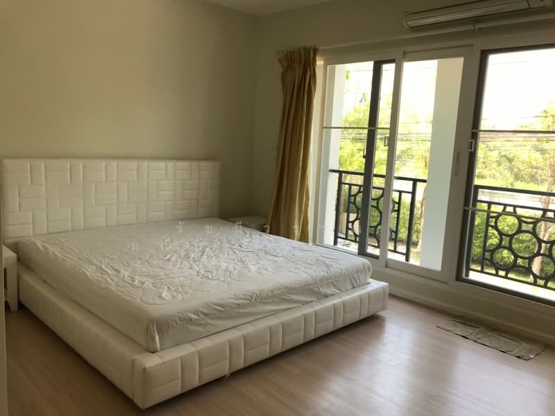 Baan Klang Muang Rama 9 (Motorway), Bangkok, New Bangkok-Chonburi Road, Suan Luang, Suan Luang, Bangkok, 3 Bedrooms, 180 sqm, Townhouse For Rent, by Ratchaneewan Maneerangsrisuwan, 11835060 - DDproperty.com