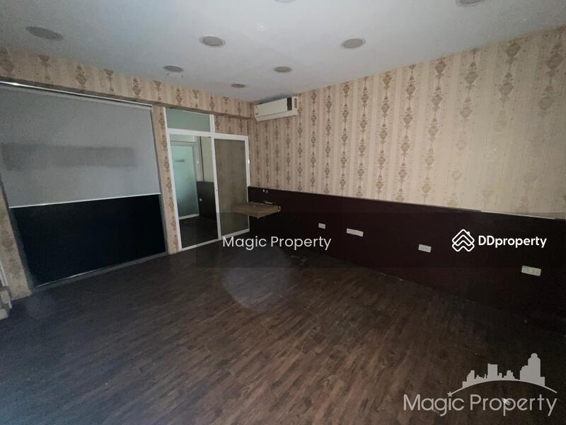 For Rent - Commercial Building For Rent On Thong Lor Rd., Bangkok