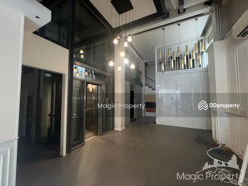 For Rent - Commercial Building For Rent On Thong Lor Rd., Bangkok