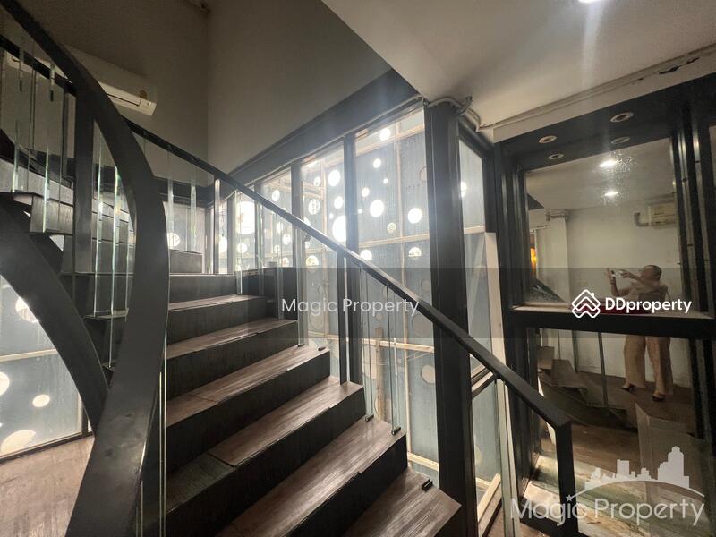 For Rent - Commercial Building For Rent On Thong Lor Rd., Bangkok