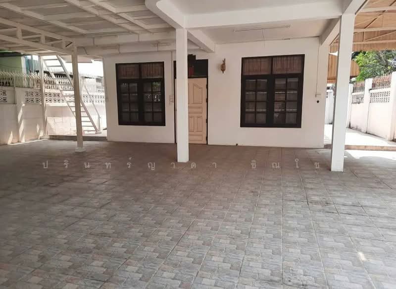 Single house Huai Khwang, Bangkok, Samsen Nok, Huai Khwang, Bangkok, 3 Bedrooms, 308 sqm, Single Detached House For Rent, by ปรินทร์ญาดา ชิณโชติ, 11835369 - DDproperty.com