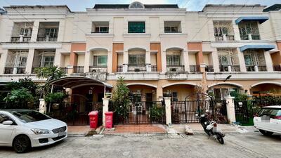 ขาย - Parinyalak Phetkasem 69 : ปริญลักษณ์ เพชรเกษม 69, กรุงเทพ