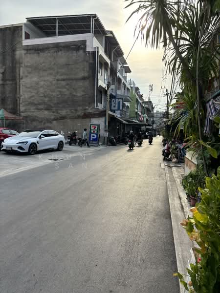 For Sell and For Rent, Bangkok, 192/120 ตากสิน, Samlae, Thon Buri, Bangkok, 10+ Bedrooms, 184 sqm, Single Detached House For Sale, by Khun Narisa Sansawad, 11835635 - DDproperty.com