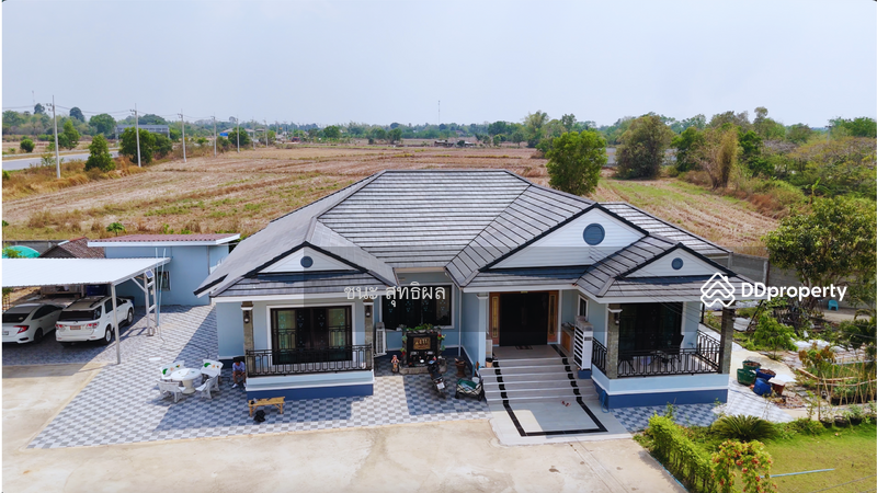 For Sale - Large single-family house, garden style, Pak Phli District, Nakhon Nayok Province, Nakhon Nayok