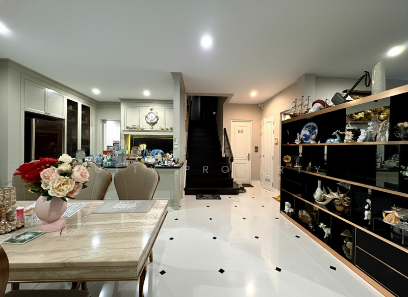 Nantawan Bangna Km.7, Samut Prakan, 98 Bangna-Trad Road, Bang Kaeo, Bang Plee, Samut Prakan, 4 Bedrooms, 360 sqm, Single Detached House For Sale, by Nutty Property, 11837117 - DDproperty.com