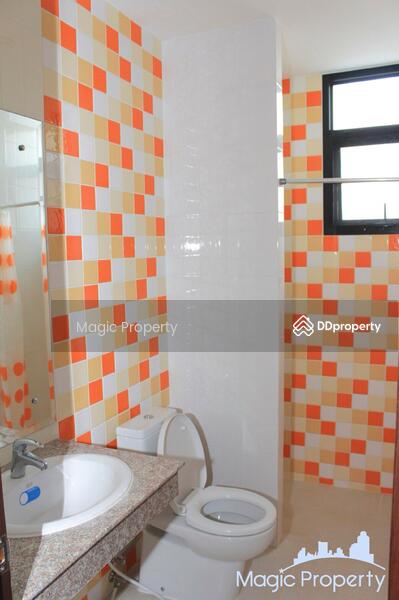 ให้เช่า - Townhouse in Soi AreeSamphan 7, กรุงเทพ