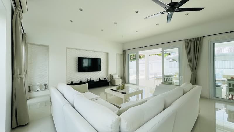 Luxury Pool Villa in Pa Klok, ภูเก็ต, ไม้ขาว, ถลาง, ภูเก็ต, 160 ตร.ม., วิลล่า ขาย, โดย The Luxe Group, 11837670 - DDproperty.com