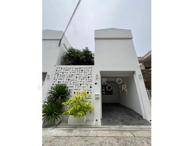 ขาย - ขายทาวน์เฮาส์ สุขุมวิท 77 กรุงเทพ BRE24015, กรุงเทพ