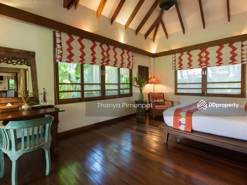 For Sale - 6 Bedrooms Beach Front Villa for Sale at Lipa Noi, Surat Thani