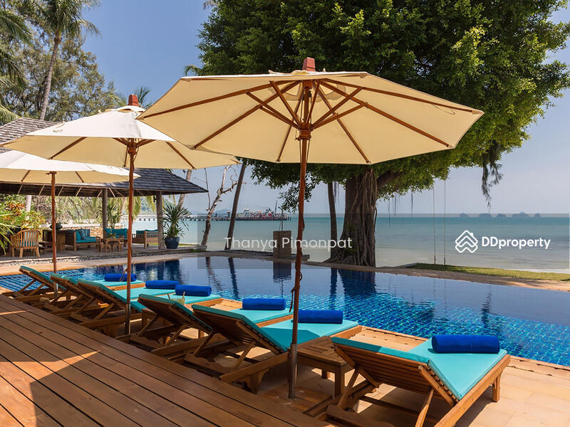 For Sale - 6 Bedrooms Beach Front Villa for Sale at Lipa Noi, Surat Thani