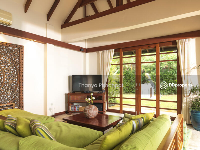 For Sale - 6 Bedrooms Beach Front Villa for Sale at Lipa Noi, Surat Thani