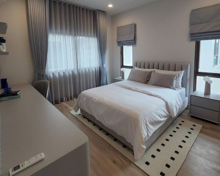 Burasiri Krungthep Kreetha, Bangkok, 95 Soi Pracha Ruam Chai, Hua Mak, Bang Kapi, Bangkok, 4 Bedrooms, 300 sqm, Single Detached House For Rent, by Beyond360, 11837802 - DDproperty.com