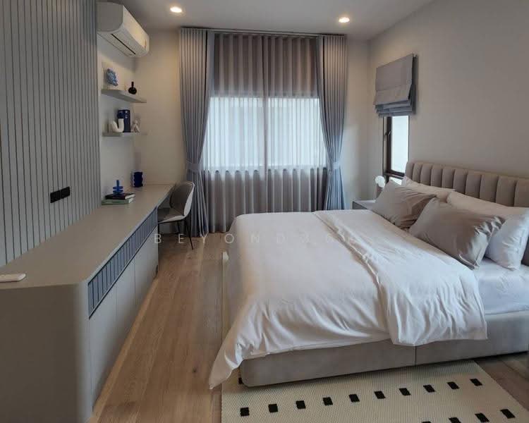 Burasiri Krungthep Kreetha, Bangkok, 95 Soi Pracha Ruam Chai, Hua Mak, Bang Kapi, Bangkok, 4 Bedrooms, 300 sqm, Single Detached House For Rent, by Beyond360, 11837802 - DDproperty.com