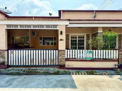 ขาย - 88728 - ขายทาวน์เฮ้าส์ชั้นเดียวพร้อมเฟอร์นิเจอร์ หมู่บ้านโชควดี แม่น้ำคู้ ซ.3 ระยอง, ระยอง