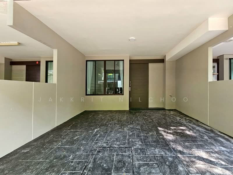 Areeya Tobe Kaset-Nawamintr, Bangkok, Lat Pla Khao Road, Chorake Bua, Lat Phrao, Bangkok, 3 Bedrooms, 190 sqm, Townhouse For Rent, by Jakkrit Nilchoo, 11838131 - DDproperty.com