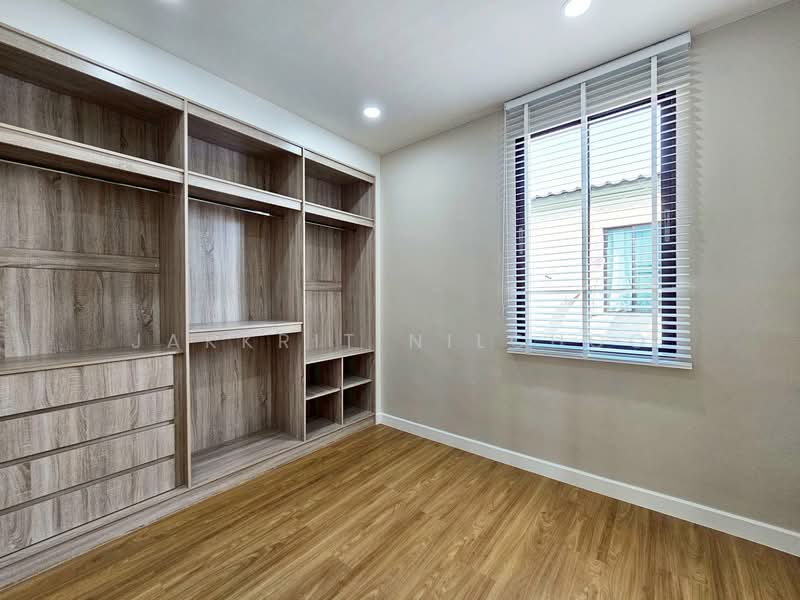 Areeya Tobe Kaset-Nawamintr, Bangkok, Lat Pla Khao Road, Chorake Bua, Lat Phrao, Bangkok, 3 Bedrooms, 190 sqm, Townhouse For Rent, by Jakkrit Nilchoo, 11838131 - DDproperty.com