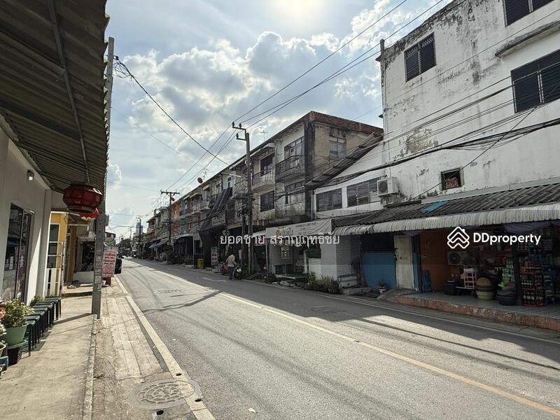 ขาย - ขายตึกแถว 3 ชั้น 21.5 ตร.ว. ริมถนน ซ.นนทบุรี46 ถ.สนามบินน้ำ 3.2 ล้านบาท, นนทบุรี