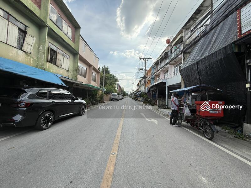 ขาย - ขายตึกแถว 3 ชั้น 21.5 ตร.ว. ริมถนน ซ.นนทบุรี46 ถ.สนามบินน้ำ 3.2 ล้านบาท, นนทบุรี