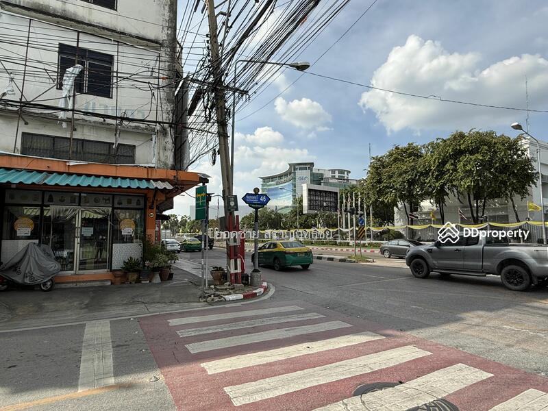 ขาย - ขายตึกแถว 3 ชั้น 21.5 ตร.ว. ริมถนน ซ.นนทบุรี46 ถ.สนามบินน้ำ 3.2 ล้านบาท, นนทบุรี