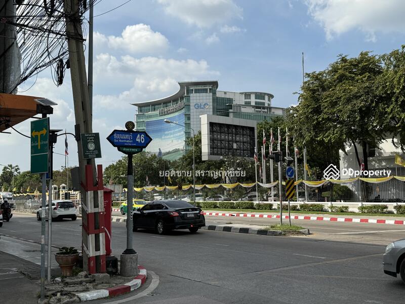 ขาย - ขายตึกแถว 3 ชั้น 21.5 ตร.ว. ริมถนน ซ.นนทบุรี46 ถ.สนามบินน้ำ 3.2 ล้านบาท, นนทบุรี