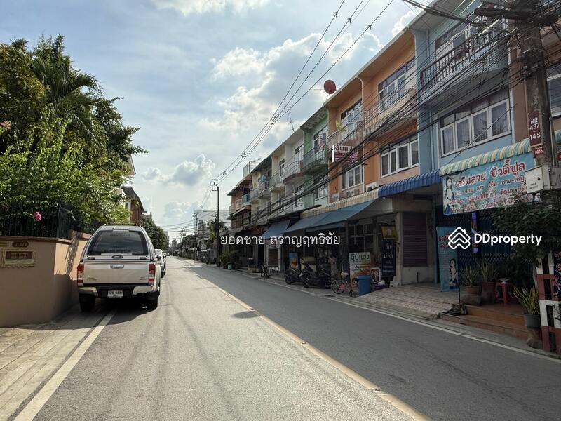 ขาย - ขายตึกแถว 3 ชั้น 21.5 ตร.ว. ริมถนน ซ.นนทบุรี46 ถ.สนามบินน้ำ 3.2 ล้านบาท, นนทบุรี