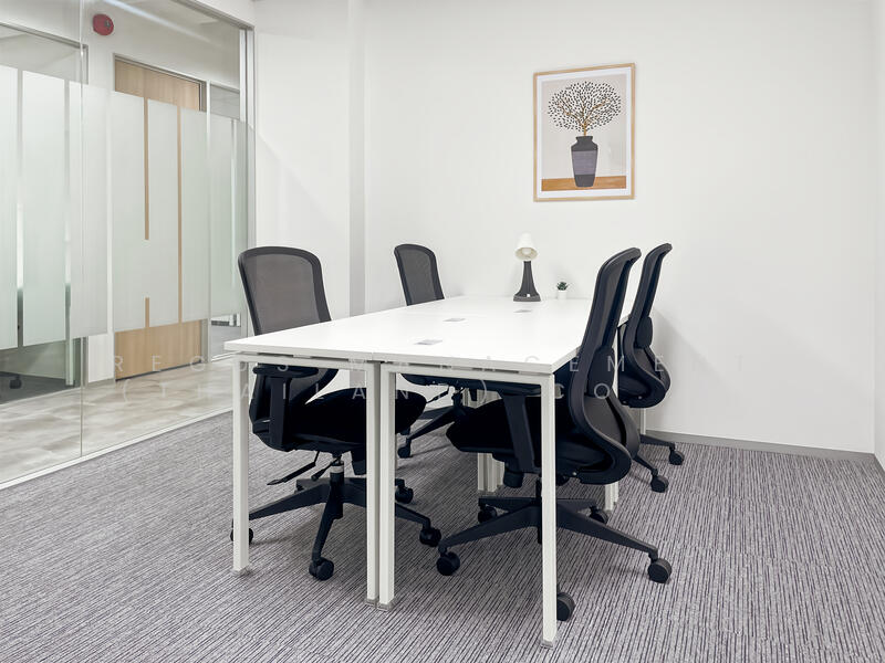 Regus J-Park Nihon Mura, Chon Buri (Pattaya), 8 Soi SriRacha-Nong Yai Bu 6 Alley, Bang Lamung, Bang Lamung (Pattaya), Chon Buri (Pattaya), , 70 sqm, Office Space For Rent, by IWG SERVICES (THAILAND) COMPANY LIMITED, 11838551 - DDproperty.com