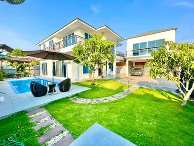 ขาย - ขายบ้านเดี่ยว 2 ชั้นสไตล์โมเดิร์น 4 ห้องนอน ในพัทยา, ชลบุรี