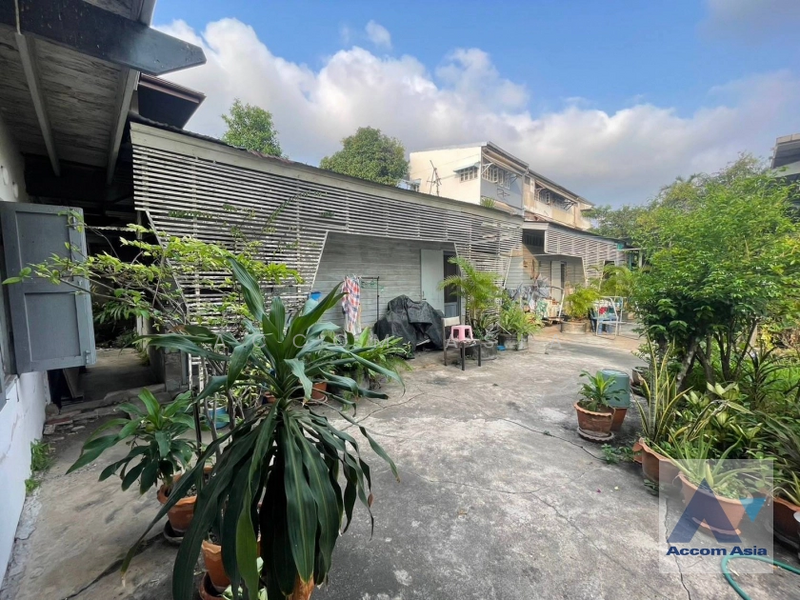 ให้เช่า - Home Office House for Rent in Sukhumvit, Bangkok near BTS On Nut (AA39774), กรุงเทพ