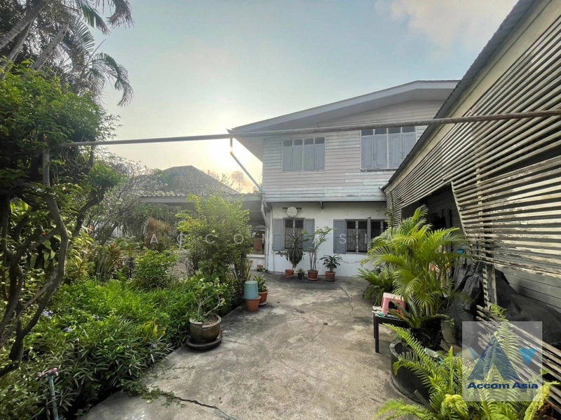 ให้เช่า - Home Office House for Rent in Sukhumvit, Bangkok near BTS On Nut (AA39774), กรุงเทพ