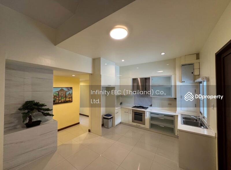 ให้เช่า - (Office P) ให้เช่าบ้านสไตล์คอนโด ติดริมสระน้ำ ใกล้ทะเล บ้านสวย ตกแต่งพร้อมเฟอร์นิจเจอร์ Herritage, ชลบุรี