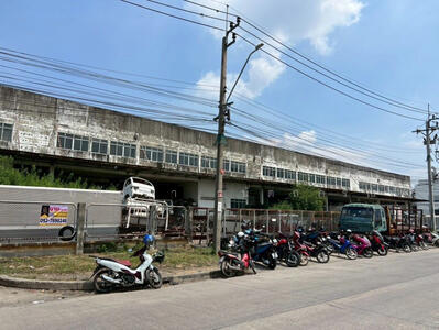 ขาย - ลาดกระบัง, กรุงเทพ