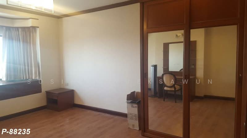Country Complex Bangna, Bangkok, Sanpawut Road, Bang Na, Bang Na, Bangkok, 2 Bedrooms, 109 sqm, Condo For Sale, by Susira Prueksawun, 11841902 - DDproperty.com