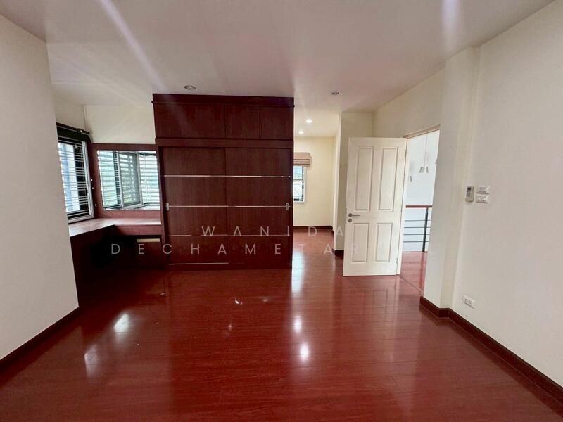 ขาย - ขายบ้านเดี่ยว ซอยเสนานิคม1แยก12 แปลงมุม 3ห้องนอน 4ห้องน้ำ 87 ตร.วา, กรุงเทพ