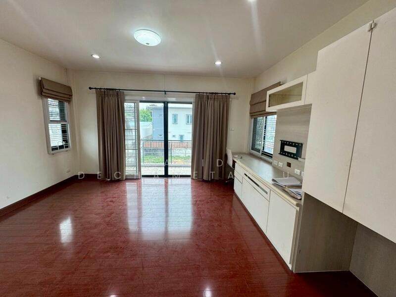 ขาย - ขายบ้านเดี่ยว ซอยเสนานิคม1แยก12 แปลงมุม 3ห้องนอน 4ห้องน้ำ 87 ตร.วา, กรุงเทพ