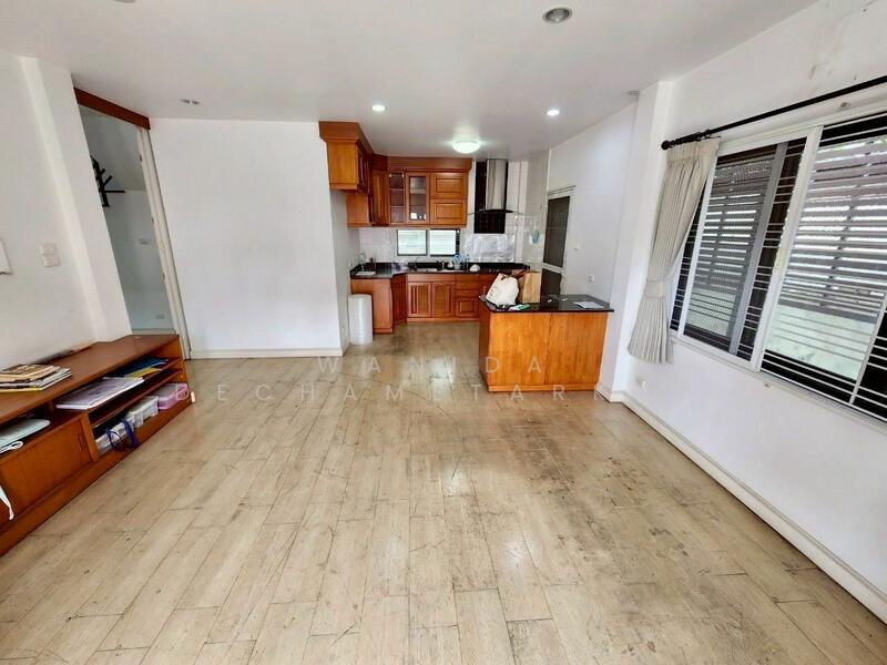 ขาย - ขายบ้านเดี่ยว ซอยเสนานิคม1แยก12 แปลงมุม 3ห้องนอน 4ห้องน้ำ 87 ตร.วา, กรุงเทพ