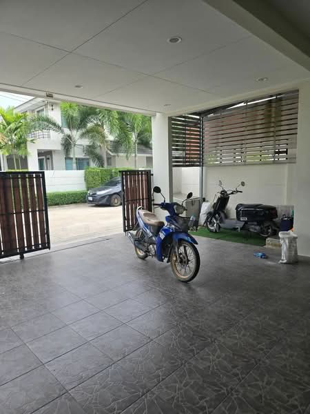 ให้เช่าบ้านแฝด หลังริม ม.แกรนด์วัลเล่ย์ หนองมน, Chon Buri (Pattaya), Saen Suk, Muang Chon Buri, Chon Buri (Pattaya), 3 Bedrooms, 120 sqm, Single Detached House For Rent, by Dusit Saengfa, 11842025 - DDproperty.com