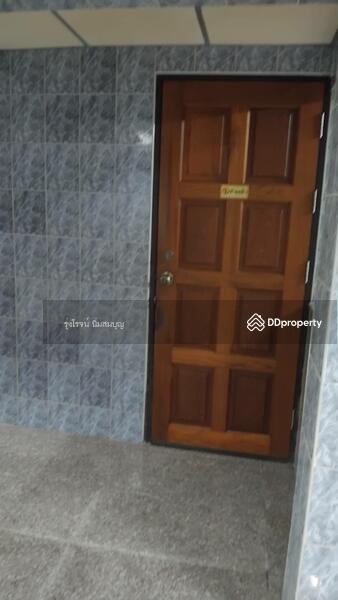 For Rent - For rent: 2 commercial buildings on Chalermnimit 3 Road, opposite CJ MORE, CJ Supermarket., Bangkok