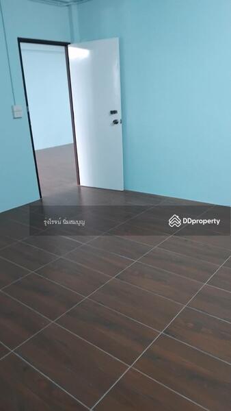 For Rent - For rent: 2 commercial buildings on Chalermnimit 3 Road, opposite CJ MORE, CJ Supermarket., Bangkok