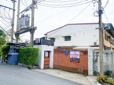 For Sale - ที่ดินพัฒนาการติดถนนใหญ่, Bangkok