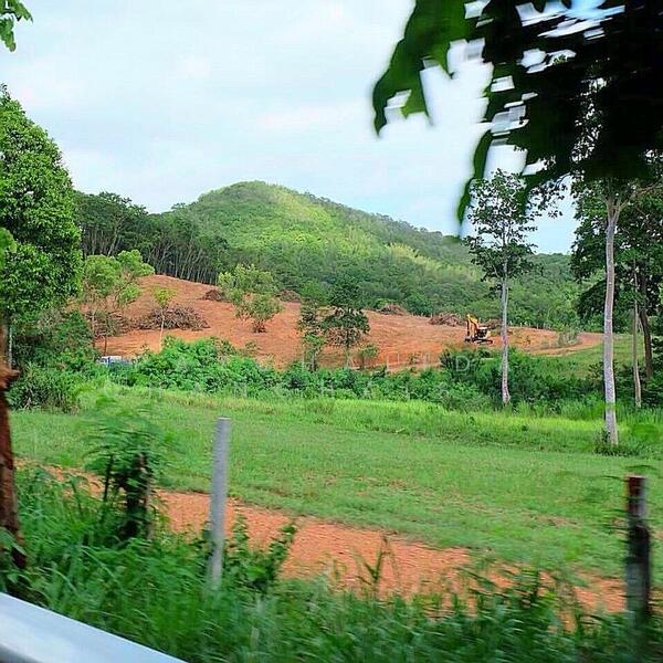 LAND 9-0-5 RAI BANGSARE PATTAYA, Chon Buri (Pattaya), Bang Sa-re, Sattahip, Chon Buri (Pattaya), , 14,420 sqm, Land For Sale, by Patchalida Chanchaisiriwet, 11842928 - DDproperty.com