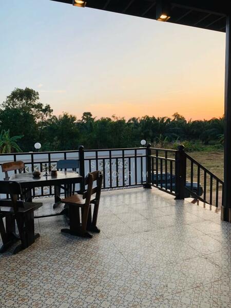 For Sale - Two-Bedroom Two-Bathroom Wooden House for Rent/Sale, Chon Buri (Pattaya)